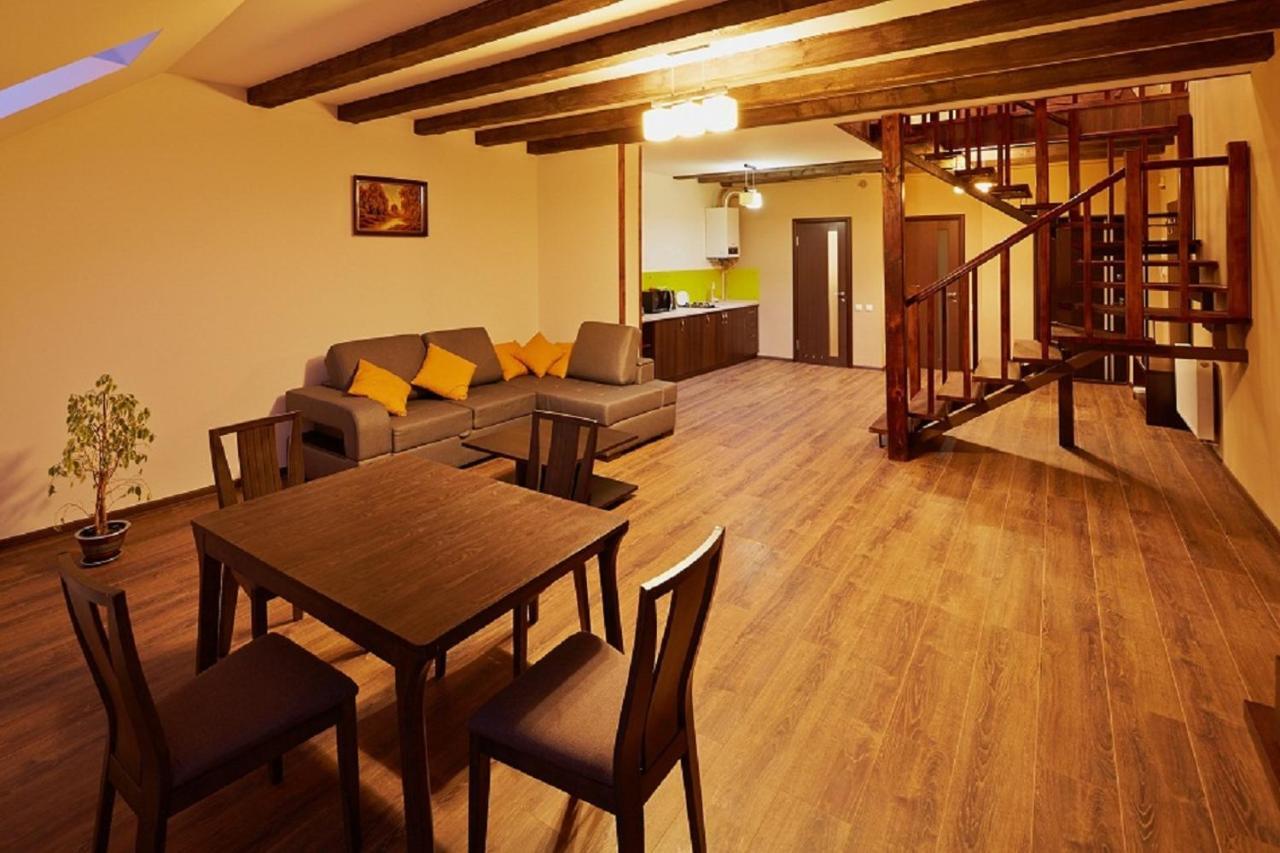 Apartment On Lychakivska Leopoli Esterno foto