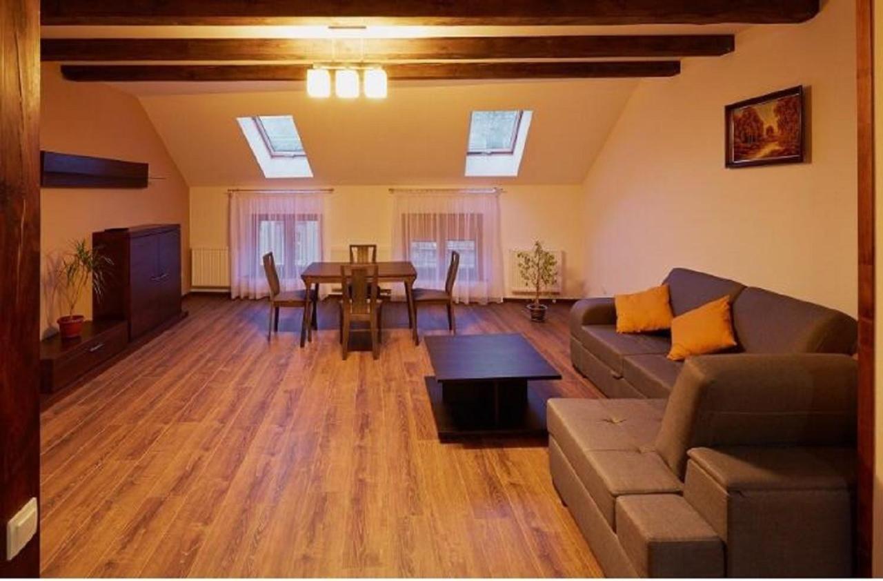 Apartment On Lychakivska Leopoli Esterno foto