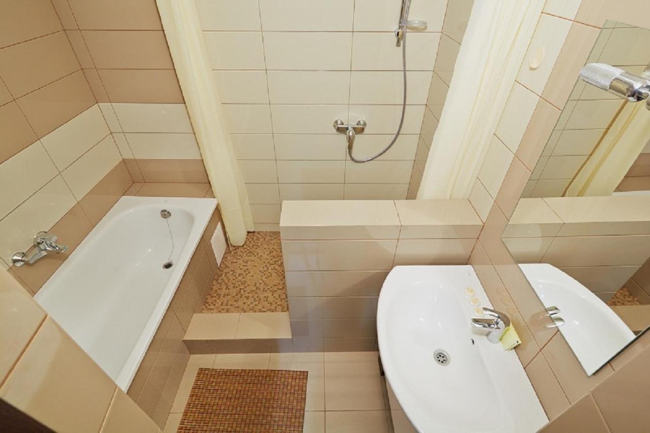 Apartment On Lychakivska Leopoli Esterno foto